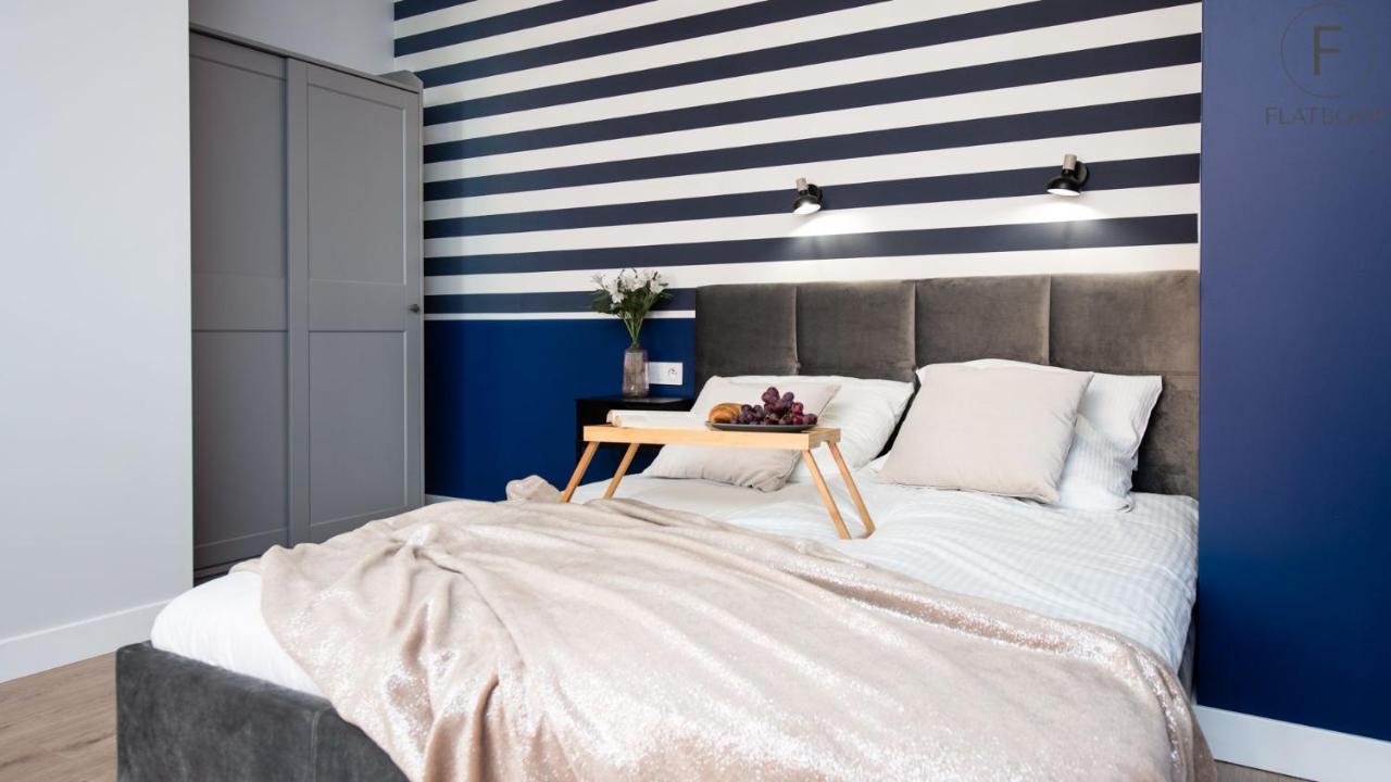 Flatbook - City Center Spa Apartments Dwie Motlawy Гданск Екстериор снимка
